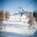 شقة Cozy In With Ski-storage