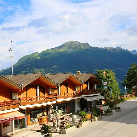 Cozy In With Ski-storage