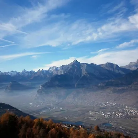 Cozy In With Ski-storage *